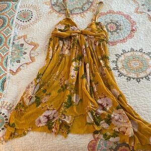 Free People Mirage Gauze-like Halter/Summer Top XS Yellow and Floral Hi-lo Hem